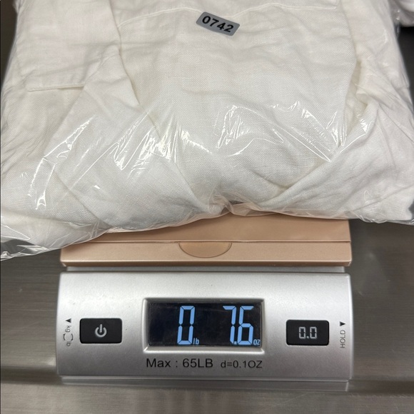 Quince 100% European Linen Short Sleeve Shirt in White - Picture 9 of 9